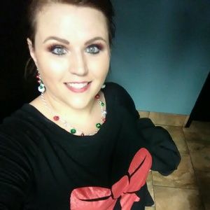 Meet your Posher, Jade